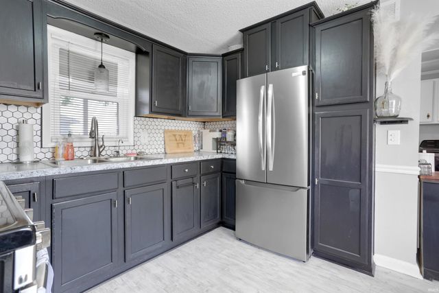 1410 Sweetser Avenue, Evansville, IN 47714