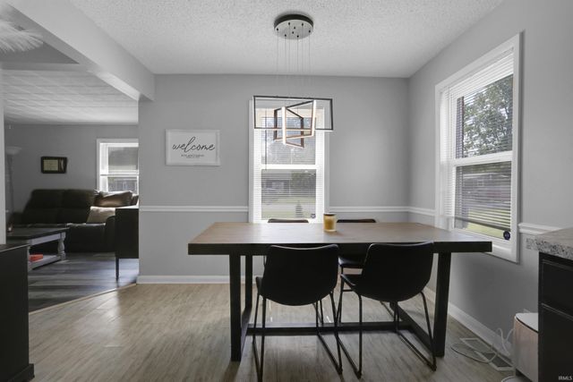 1410 Sweetser Avenue, Evansville, IN 47714