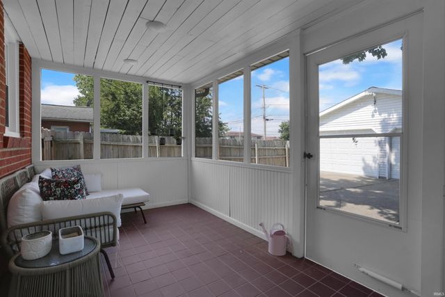 1410 Sweetser Avenue, Evansville, IN 47714