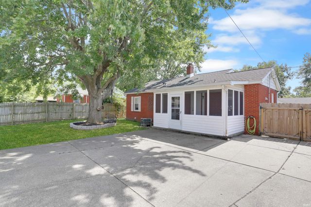 1410 Sweetser Avenue, Evansville, IN 47714