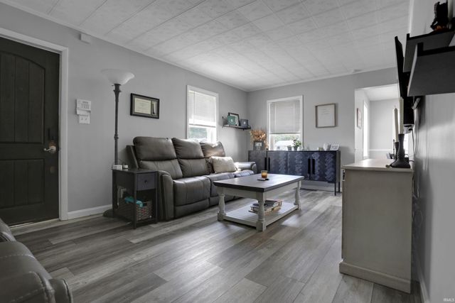 1410 Sweetser Avenue, Evansville, IN 47714