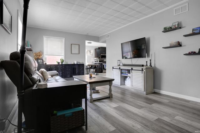 1410 Sweetser Avenue, Evansville, IN 47714