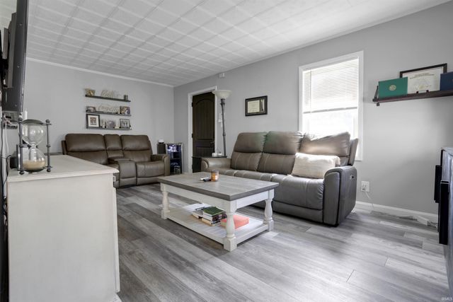 1410 Sweetser Avenue, Evansville, IN 47714