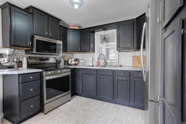 1410 Sweetser Avenue, Evansville, IN 47714