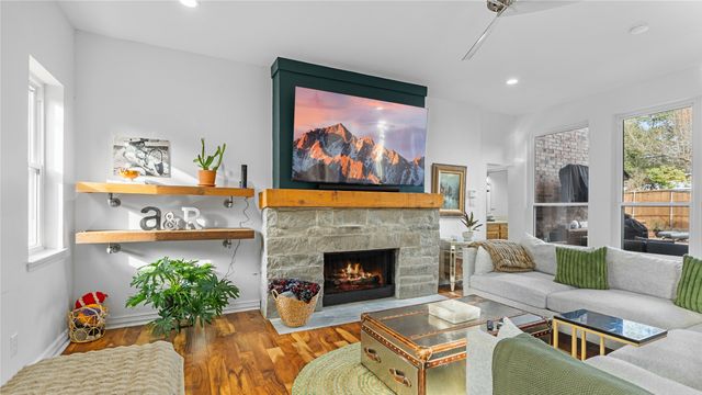 5811 Abingdon Drive, Richardson, TX 75082