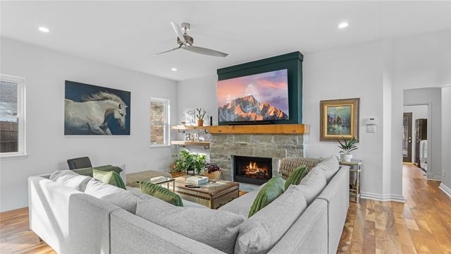 5811 Abingdon Drive, Richardson, TX 75082