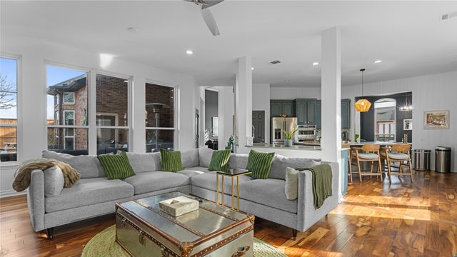 5811 Abingdon Drive, Richardson, TX 75082