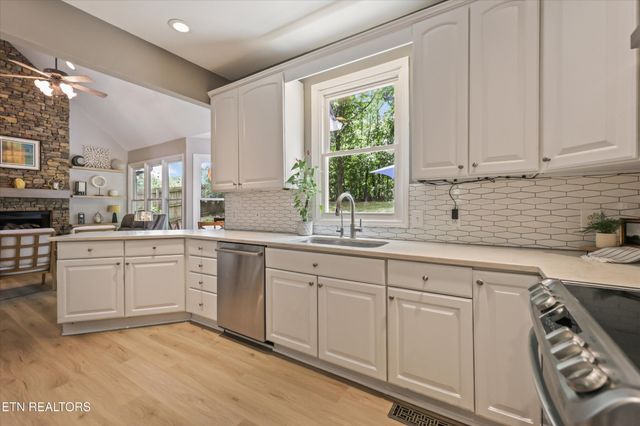 10534 Aspen Ridge Lane, Knoxville, TN 37932