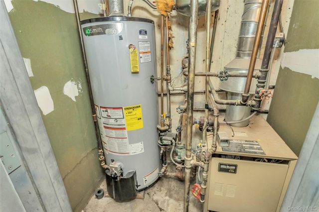 631 Hollywood Avenue, Bronx, NY 10465