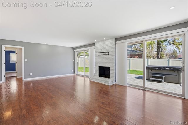 3550 Upton Drive, Troy, MI 48084