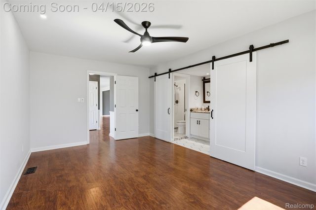 3550 Upton Drive, Troy, MI 48084