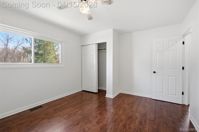 3550 Upton Drive, Troy, MI 48084