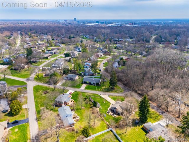 3550 Upton Drive, Troy, MI 48084