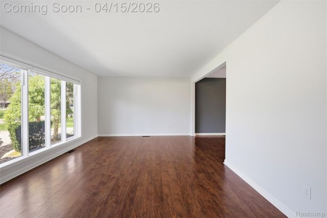 3550 Upton Drive, Troy, MI 48084