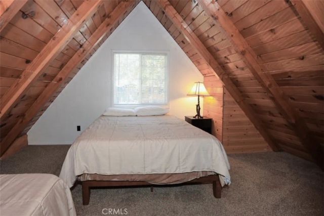 631 Los Angeles Avenue, Sugarloaf, CA 92386