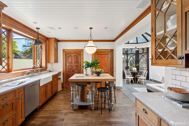 2535 Vallejo Street, San Francisco, CA 94123