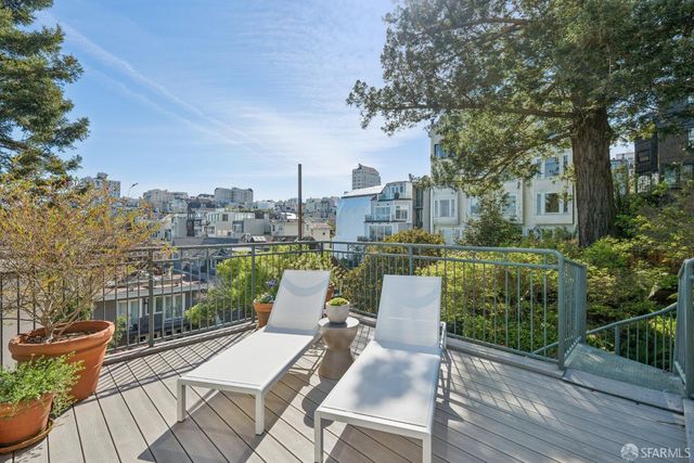2535 Vallejo Street, San Francisco, CA 94123