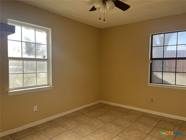 814 S 25th Street, Copperas Cove, TX 76522