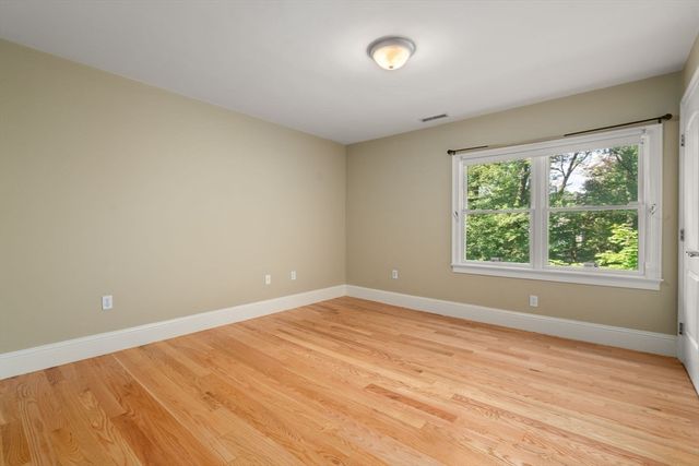 31 Florence Street 31, Newton, MA 02453