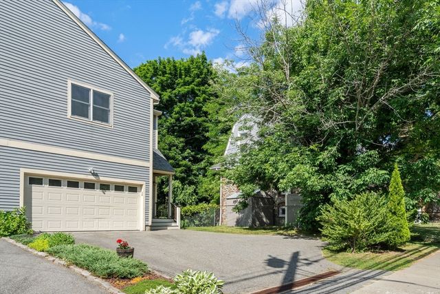 31 Florence Street 31, Newton, MA 02453