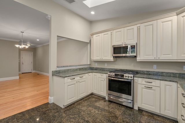 31 Florence Street 31, Newton, MA 02453