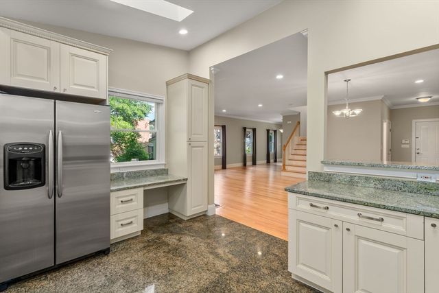 31 Florence Street 31, Newton, MA 02453