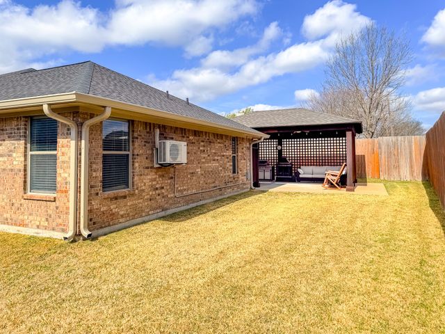 1716 Dogwood Trail, Corsicana, TX 75110