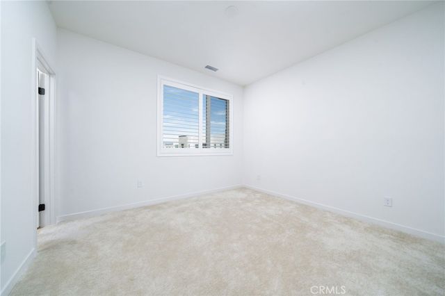 26938 Tanager, Valencia, CA 91381