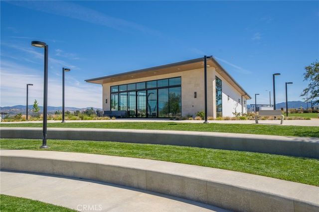 26938 Tanager, Valencia, CA 91381