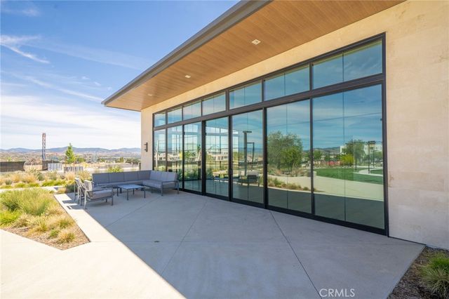26938 Tanager, Valencia, CA 91381