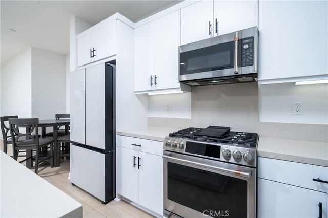 26938 Tanager, Valencia, CA 91381