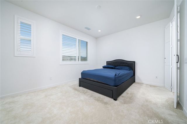 26938 Tanager, Valencia, CA 91381