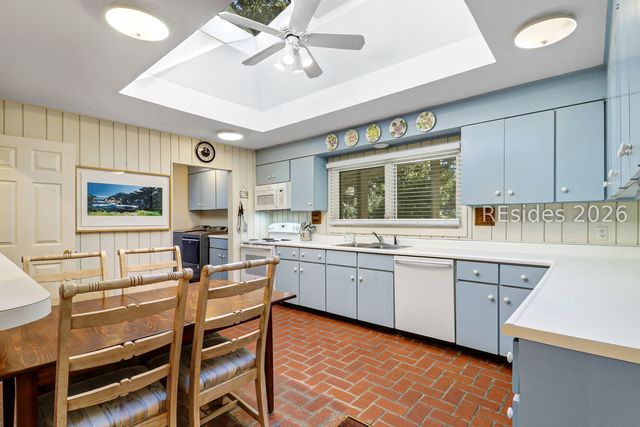 6 Beach Lagoon Rd, Hilton Head Island, SC 29928