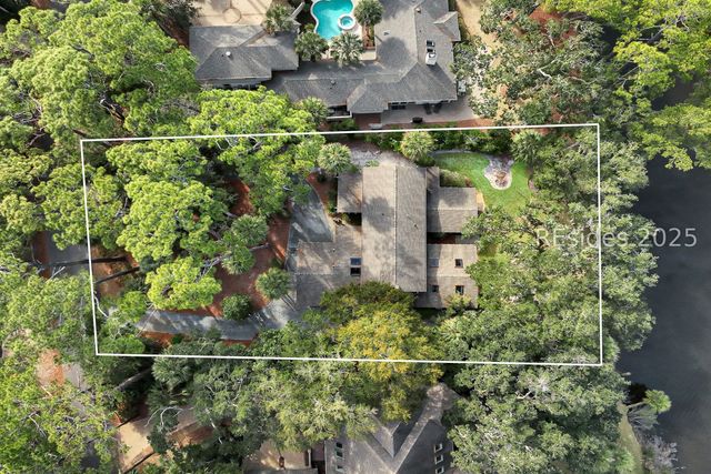 6 Beach Lagoon Rd, Hilton Head Island, SC 29928