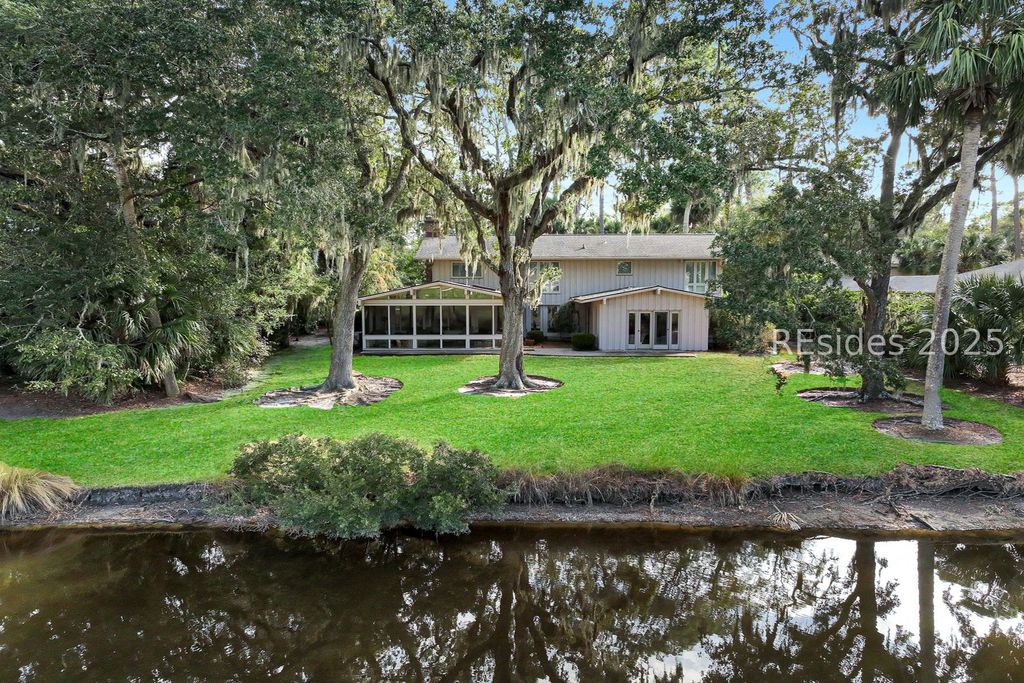 6 Beach Lagoon Rd, Hilton Head Island, SC 29928