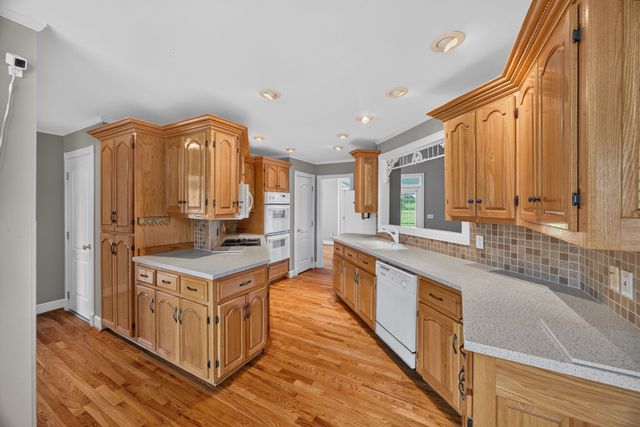 4007 Old Rock Island Rd, Rock Island, TN 38581