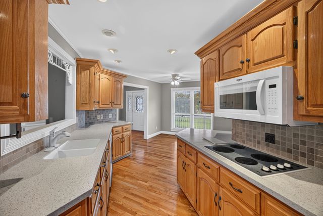 4007 Old Rock Island Rd, Rock Island, TN 38581