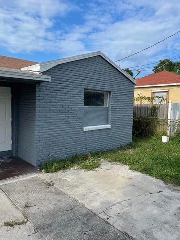 130 W 16th Street A, Riviera Beach, FL 33404