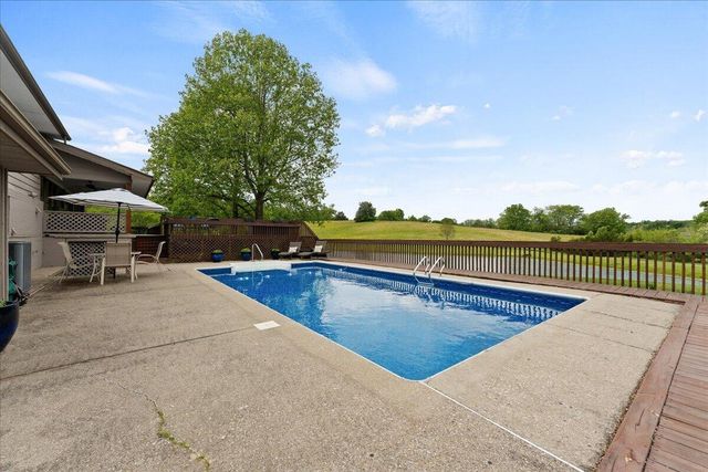762 W Miller Road, Alexandria, KY 41001