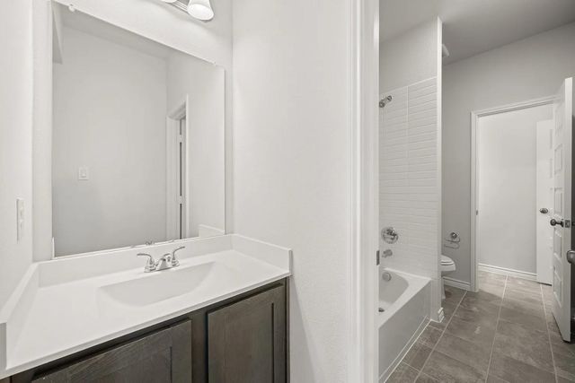 402 Saddle Lane, Denton, TX 76205