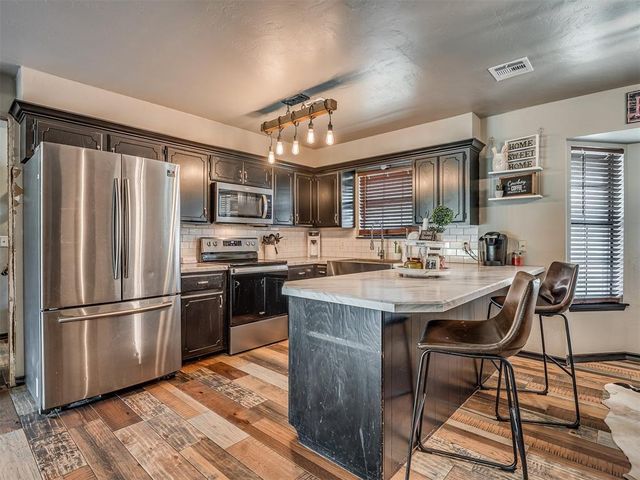 5633 Ward Acres Road, Blanchard, OK 73010