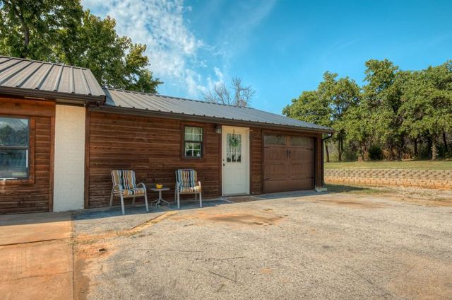 5633 Ward Acres Road, Blanchard, OK 73010
