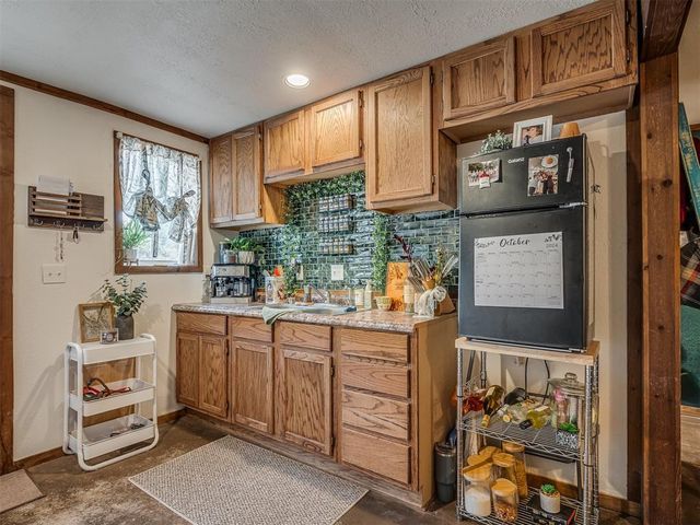 5633 Ward Acres Road, Blanchard, OK 73010