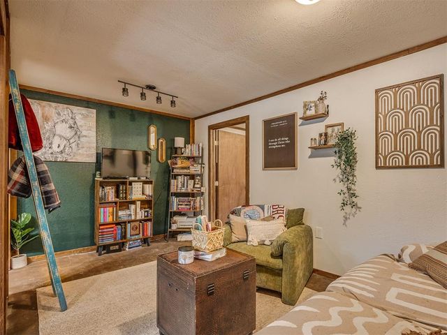5633 Ward Acres Road, Blanchard, OK 73010