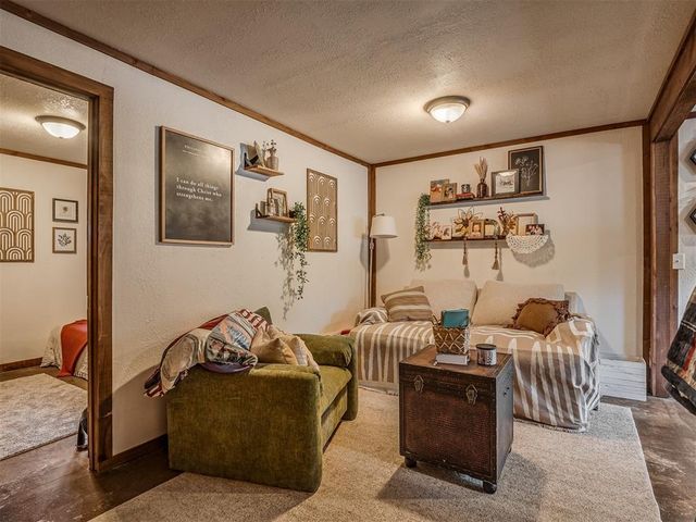 5633 Ward Acres Road, Blanchard, OK 73010