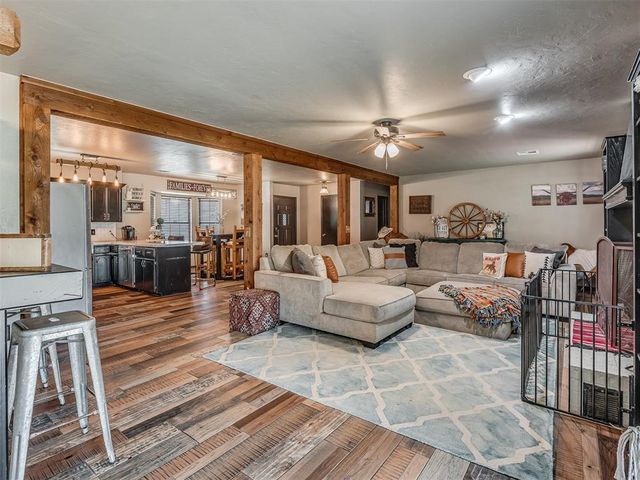 5633 Ward Acres Road, Blanchard, OK 73010