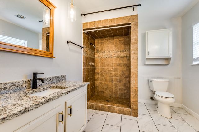 4931 S Colony Boulevard, The Colony, TX 75056