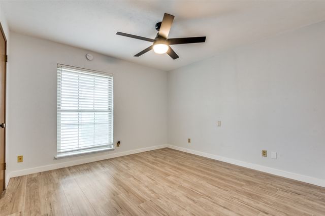 4931 S Colony Boulevard, The Colony, TX 75056