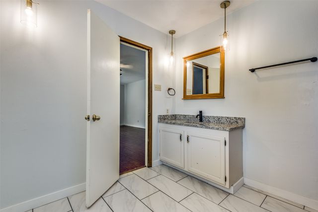 4931 S Colony Boulevard, The Colony, TX 75056