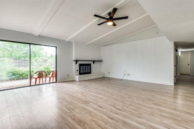 4931 S Colony Boulevard, The Colony, TX 75056